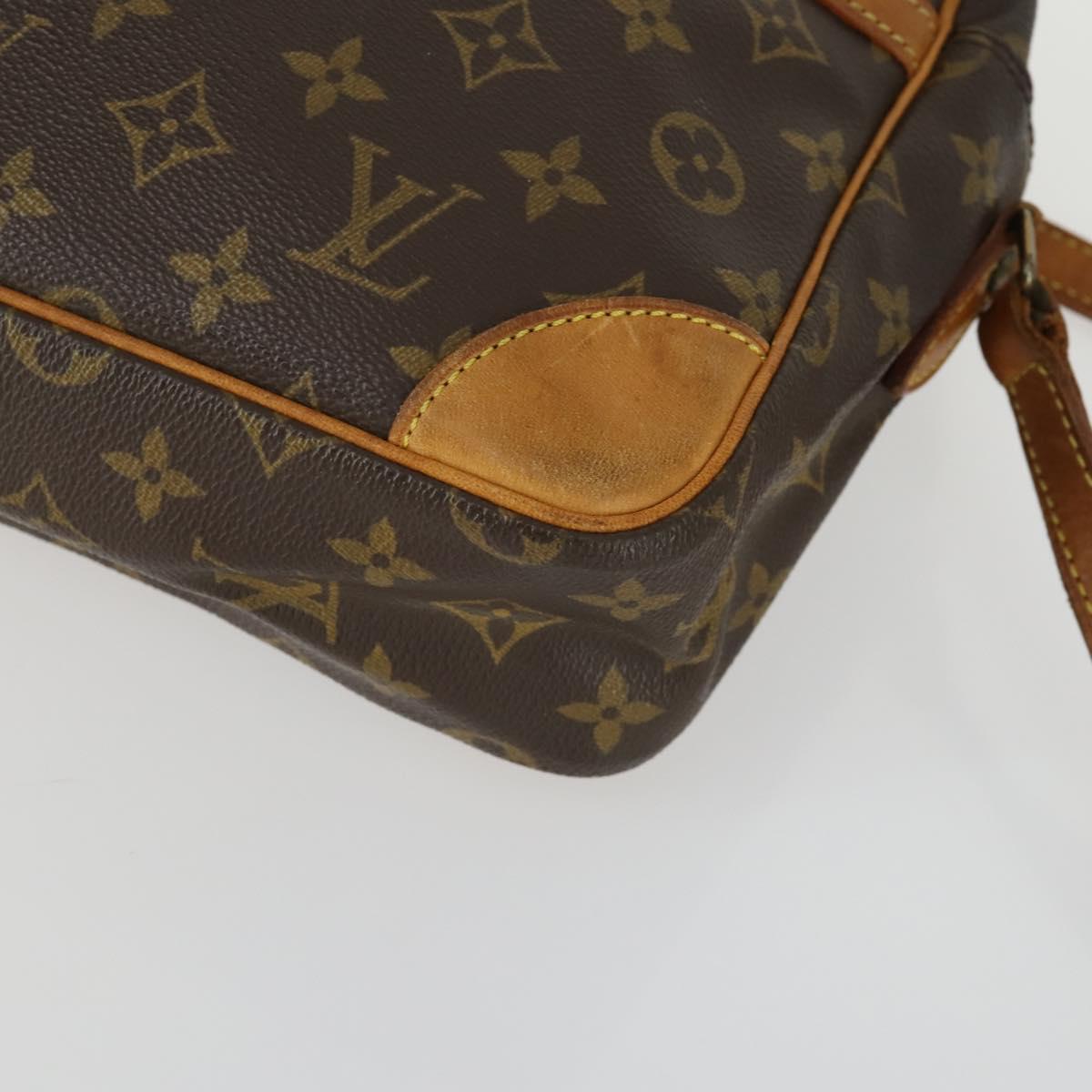 LOUIS VUITTON Monogram Trocadero 30 Shoulder Bag M51272 LV Auth 161628