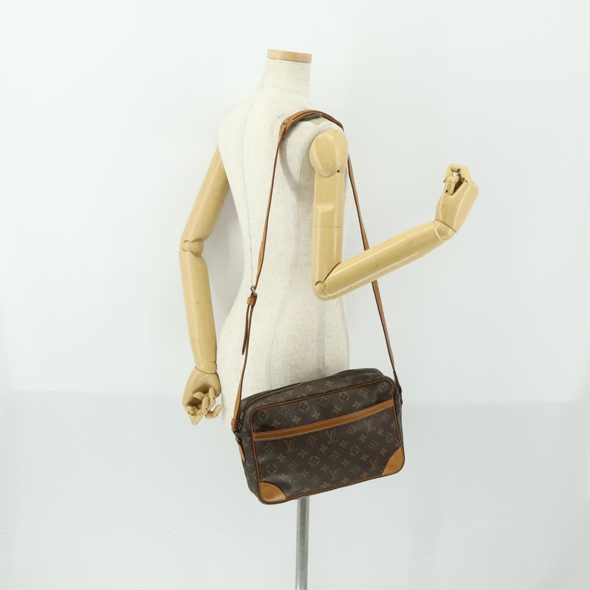 LOUIS VUITTON Monogram Trocadero 30 Shoulder Bag M51272 LV Auth 161628