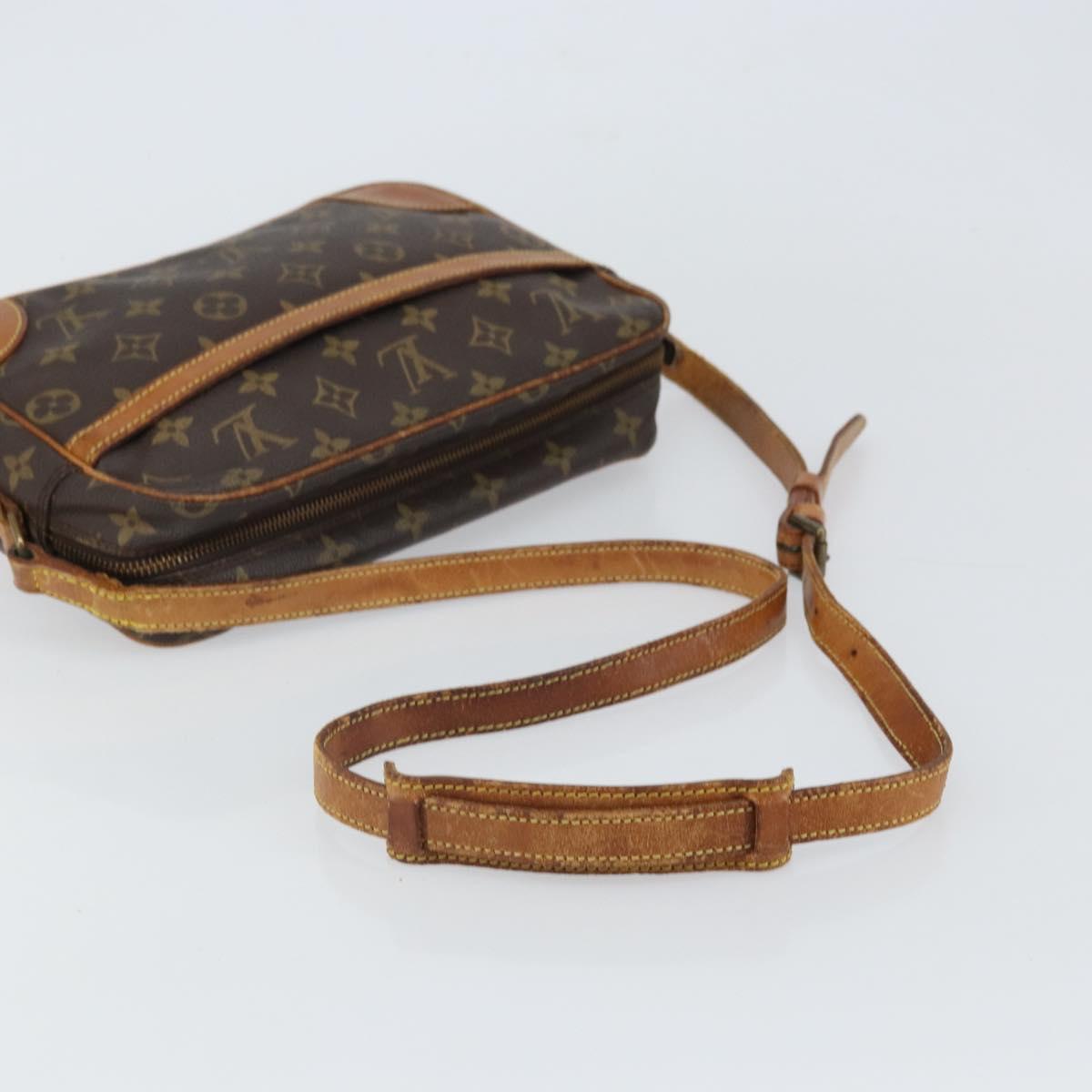 LOUIS VUITTON Monogram Trocadero 27 Shoulder Bag M51274 LV Auth 161856