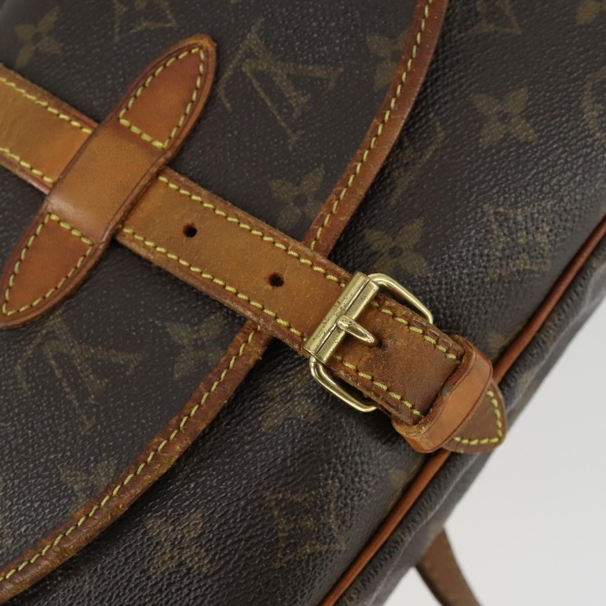 LOUIS VUITTON Monogram Saumur 30 Shoulder Bag M42256 LV Auth 161866