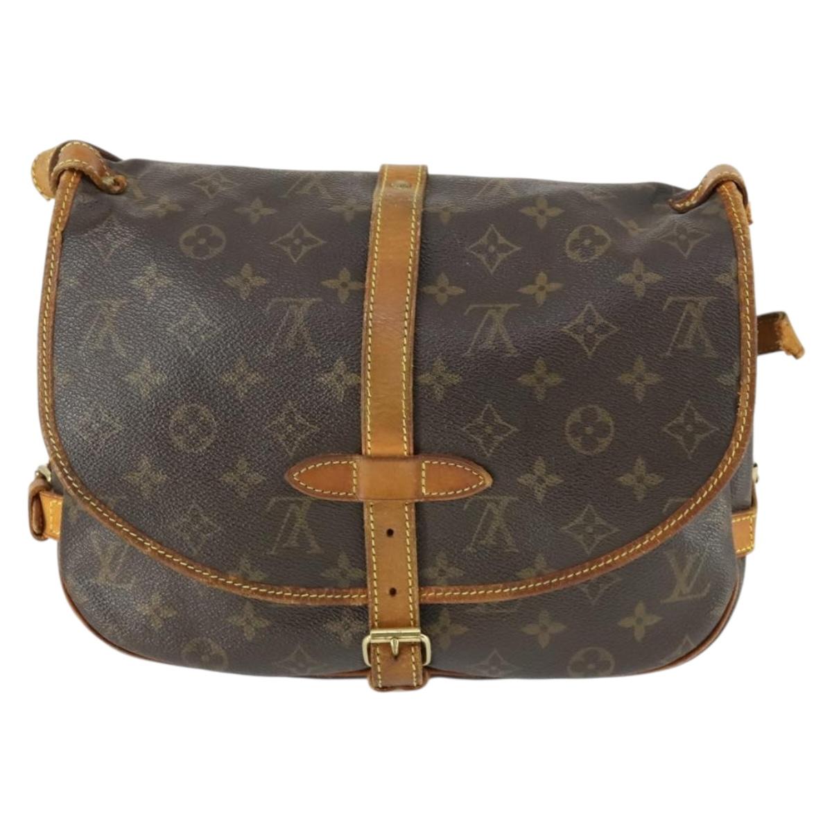 LOUIS VUITTON Monogram Saumur 30 Shoulder Bag M42256 LV Auth 161866
