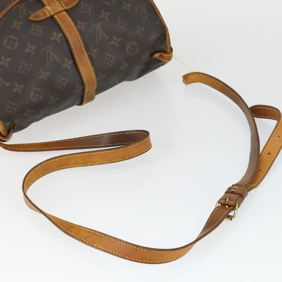 LOUIS VUITTON Monogram Saumur 30 Shoulder Bag M42256 LV Auth 161866