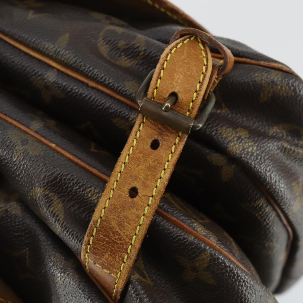 LOUIS VUITTON Monogram Saumur 30 Shoulder Bag M42256 LV Auth 161867