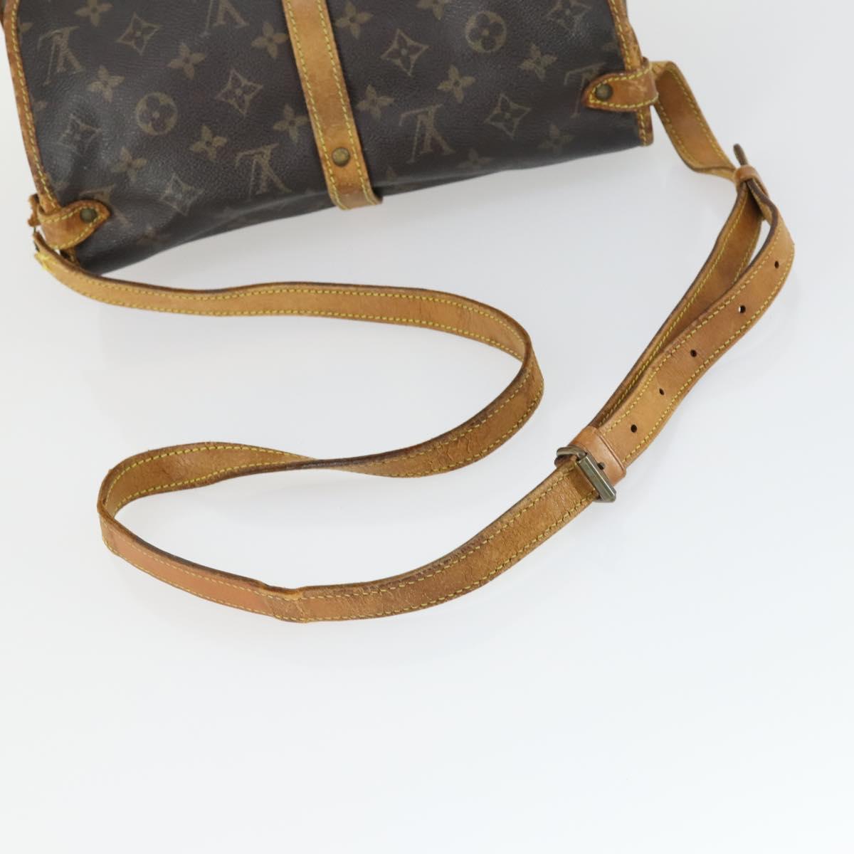 LOUIS VUITTON Monogram Saumur 30 Shoulder Bag M42256 LV Auth 161867