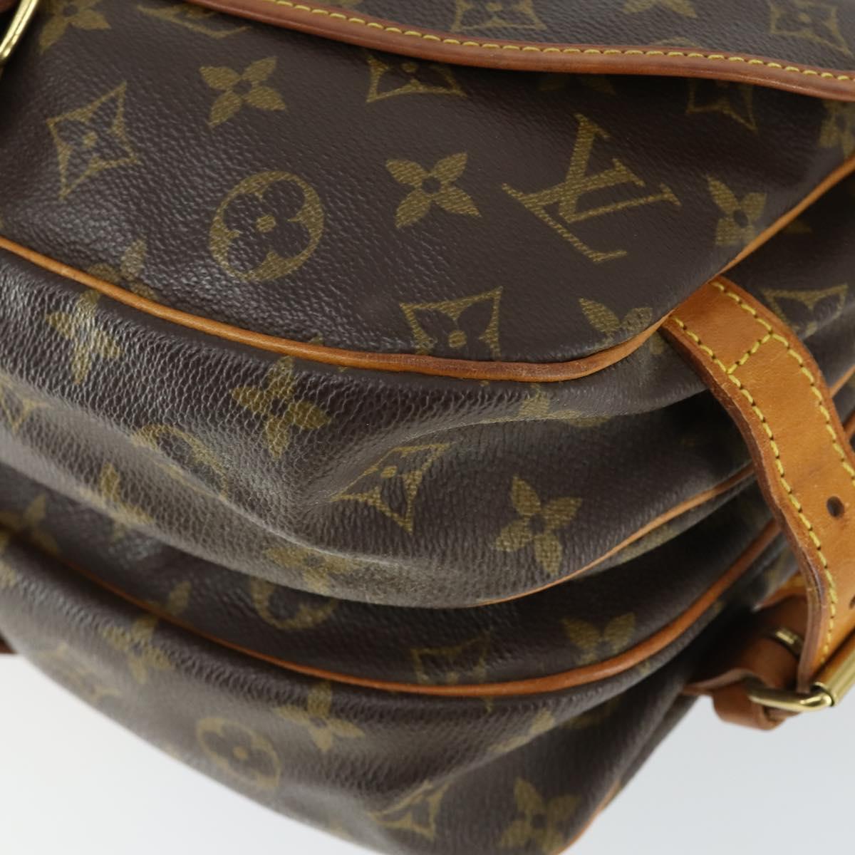 LOUIS VUITTON Monogram Saumur 30 Shoulder Bag M42256 LV Auth 161868