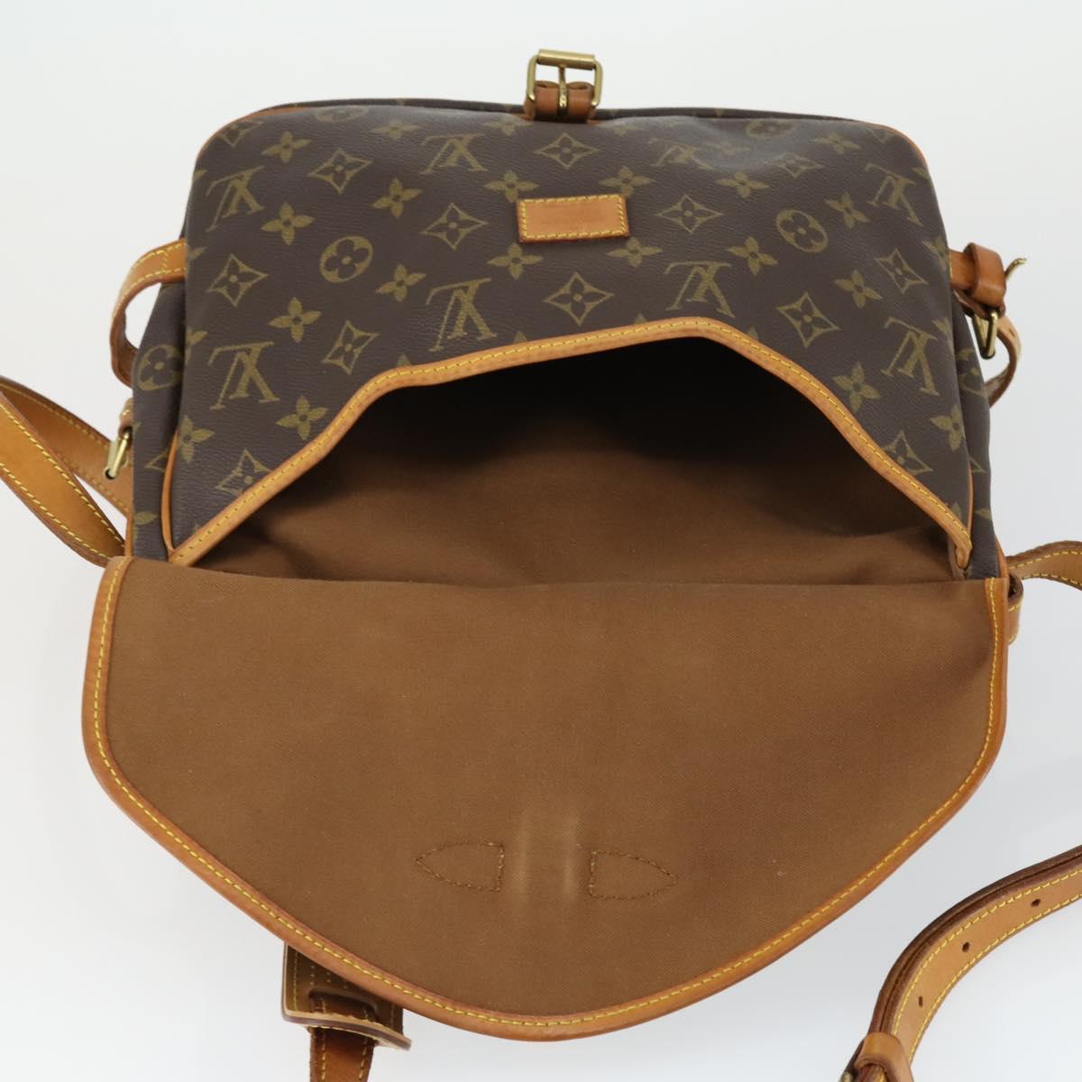 LOUIS VUITTON Monogram Saumur 30 Shoulder Bag M42256 LV Auth 161868A