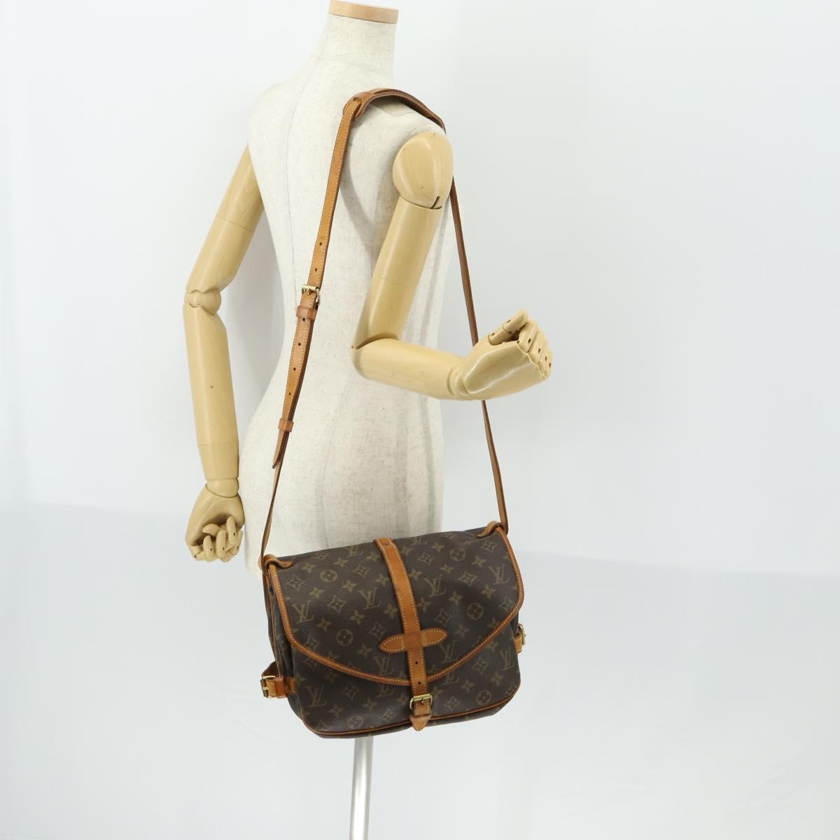 LOUIS VUITTON Monogram Saumur 30 Shoulder Bag M42256 LV Auth 161868
