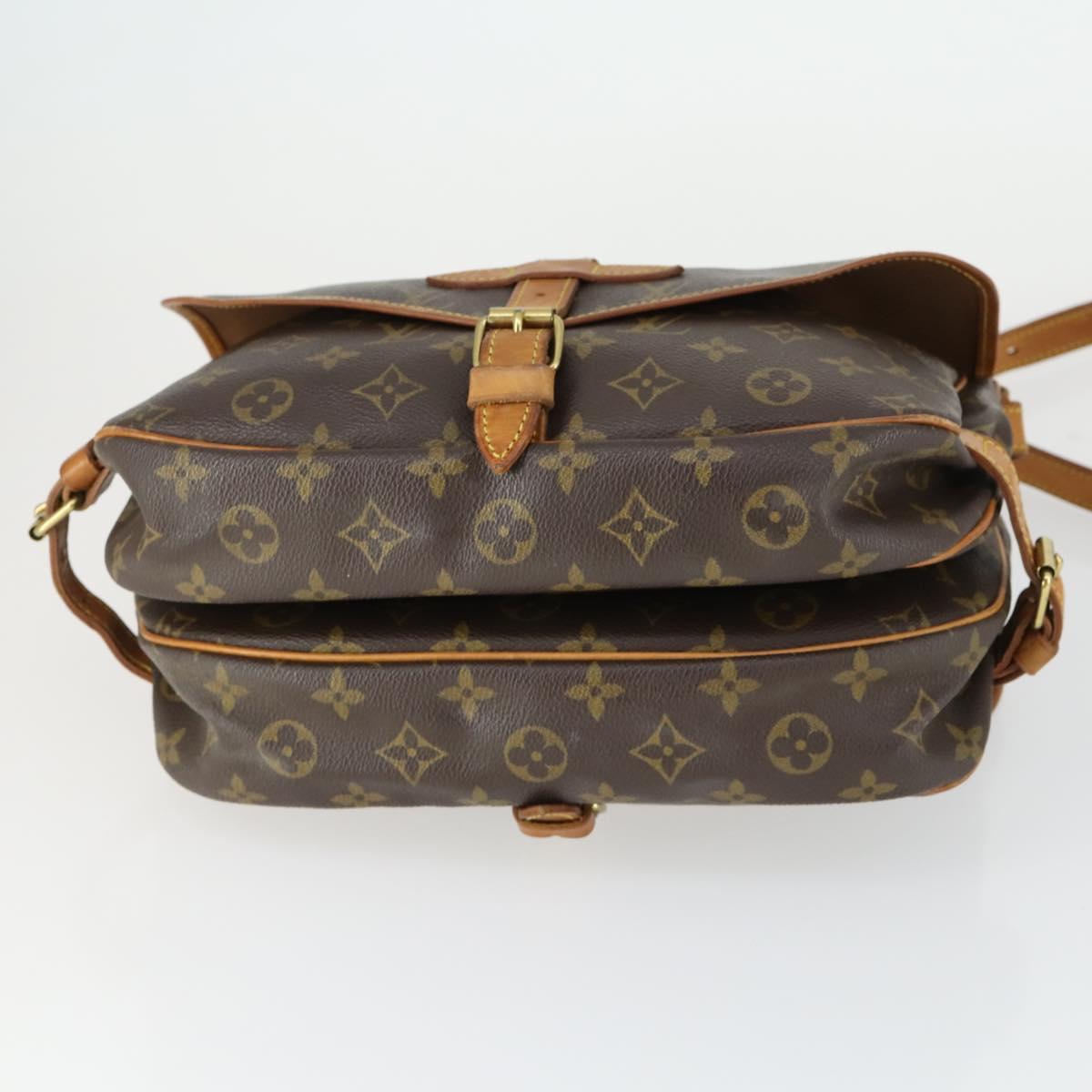LOUIS VUITTON Monogram Saumur 30 Shoulder Bag M42256 LV Auth 161868