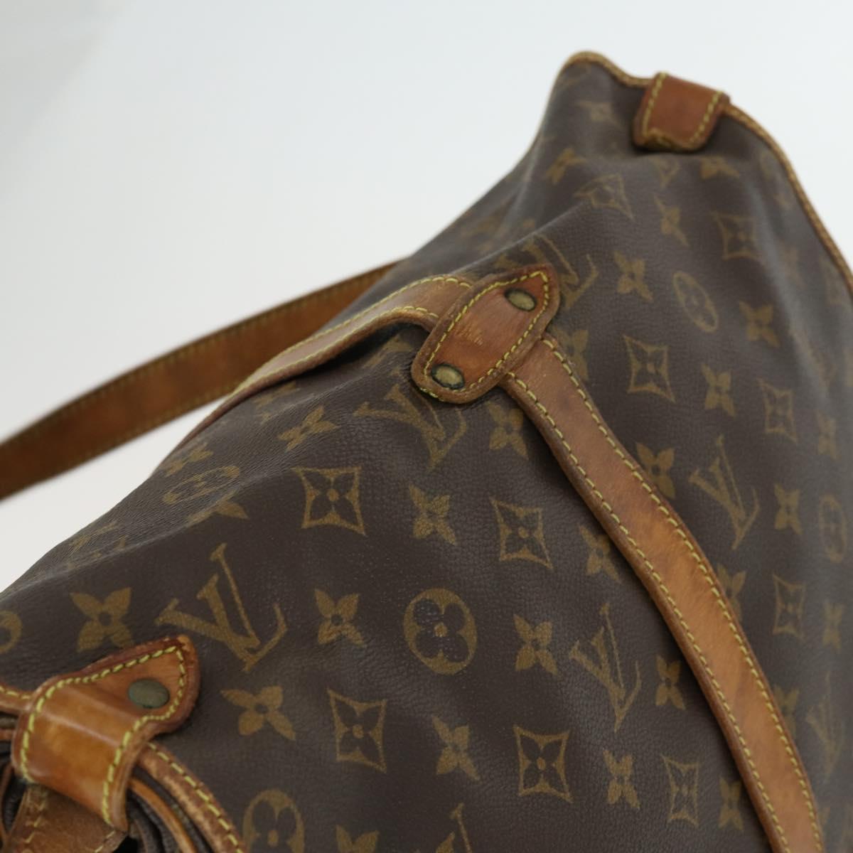 LOUIS VUITTON Monogram Saumur 35 Shoulder Bag M42254 LV Auth 161870