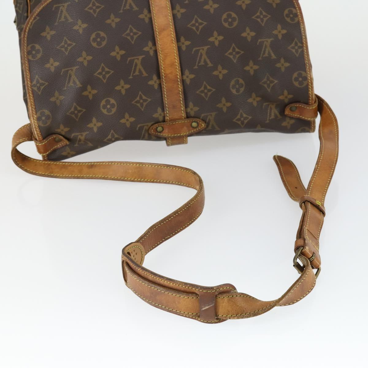 LOUIS VUITTON Monogram Saumur 35 Shoulder Bag M42254 LV Auth 161870