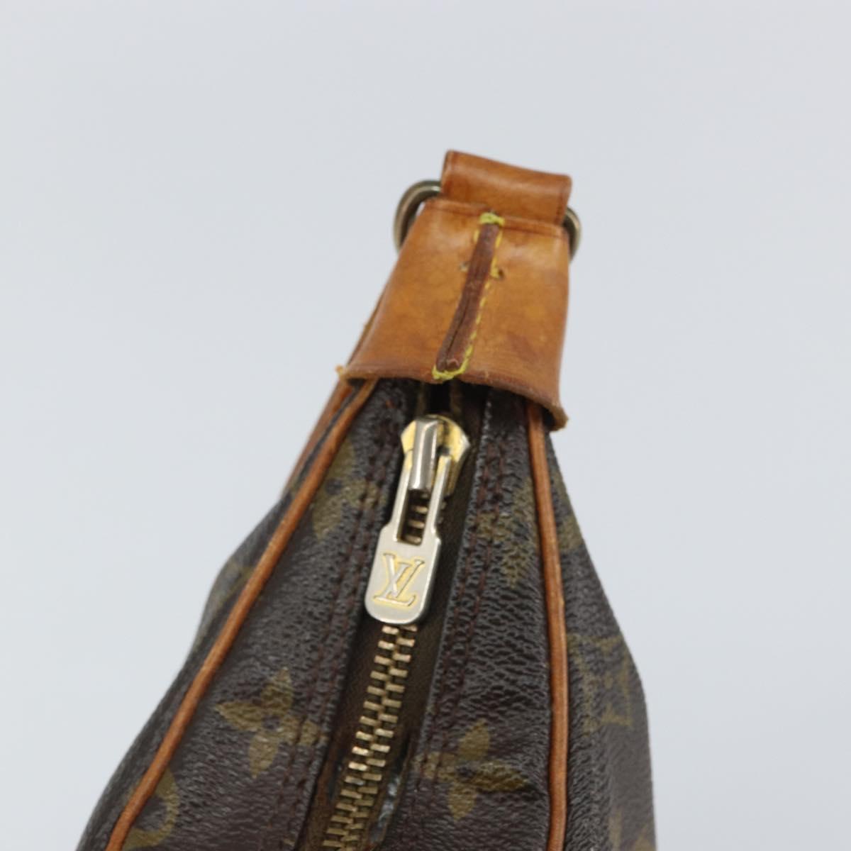 LOUIS VUITTON Monogram Boulogne 30 Shoulder Bag M51265 LV Auth 161923