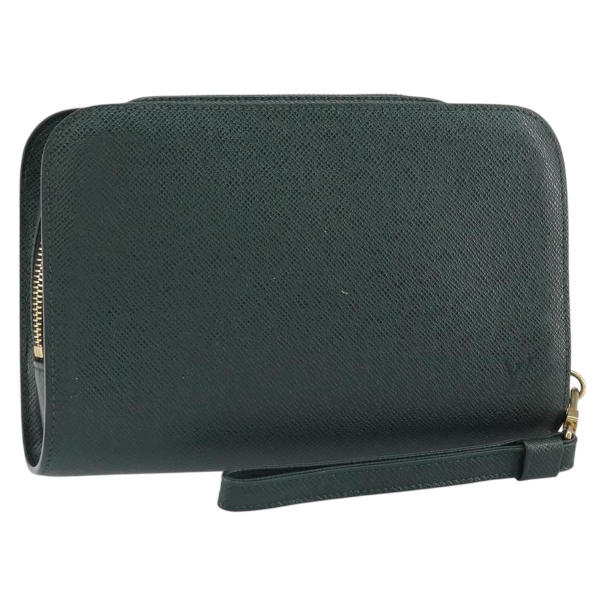 LOUIS VUITTON Taiga Baikal Clutch Bag Epicea M30184 LV Auth 162015