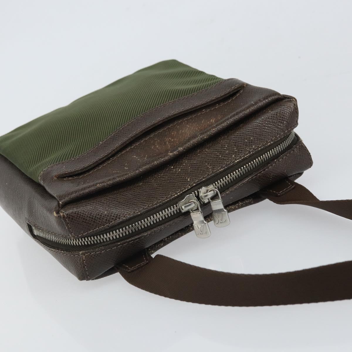 LOUIS VUITTON Taiga Sayan Shoulder Bag Epicea M30908 LV Auth 162017