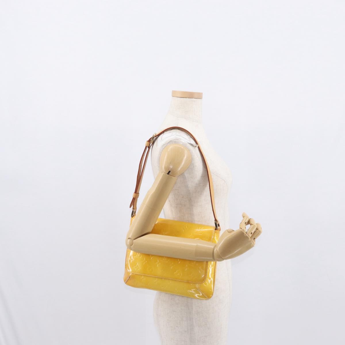 LOUIS VUITTON Monogram Vernis Thompson Street Bag Lime Yellow M91071 Auth 162087