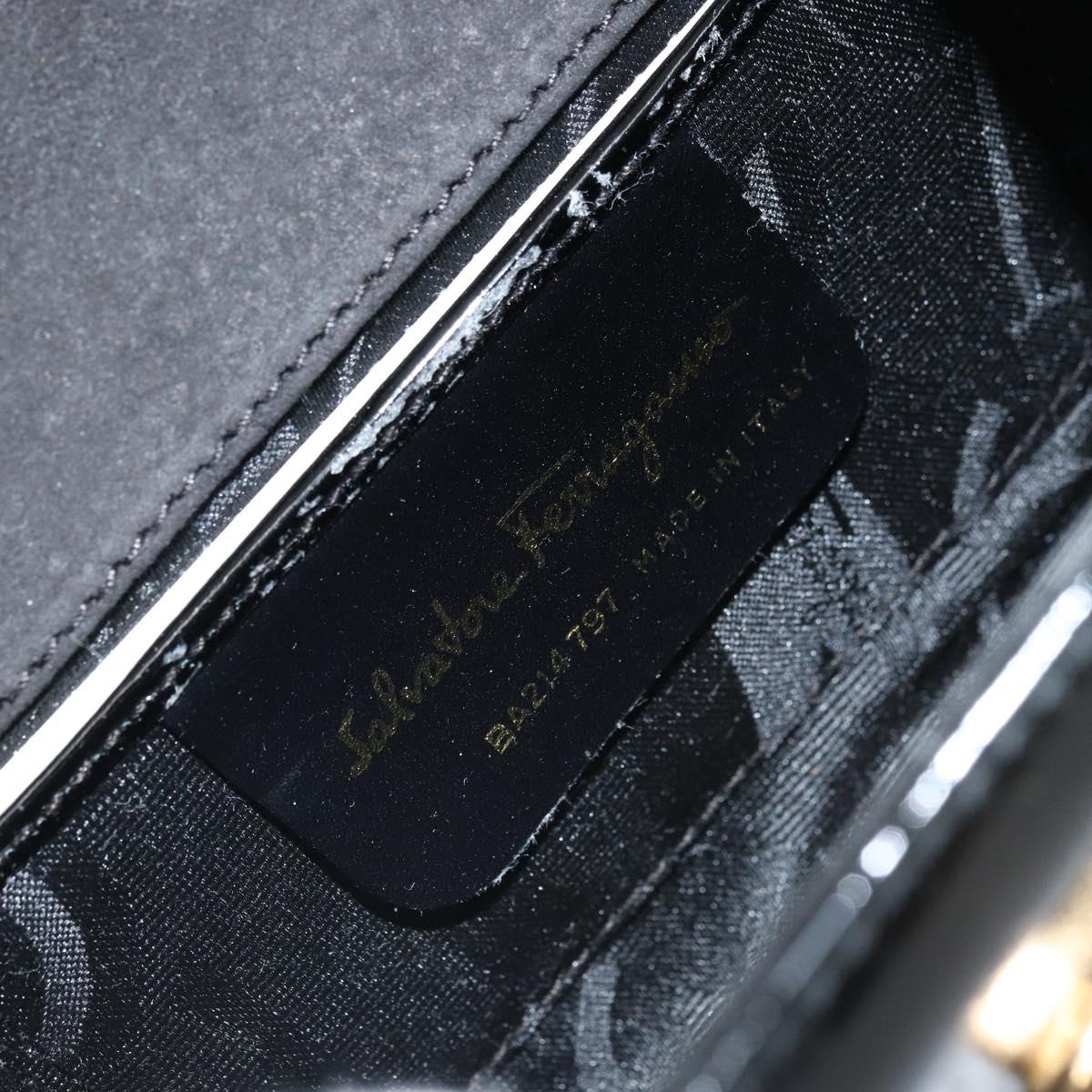 Salvatore Ferragamo Gancini Shoulder Bag Patent leather Black Gold Auth 162253