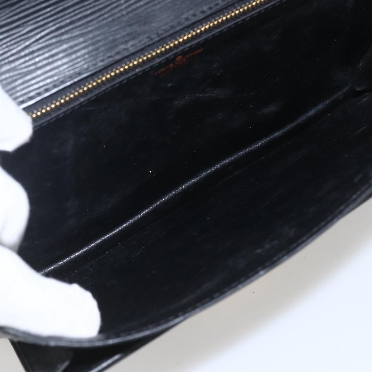 LOUIS VUITTON Epi Serie Dragonne Clutch Bag Black Noir M52612 LV Auth 162373