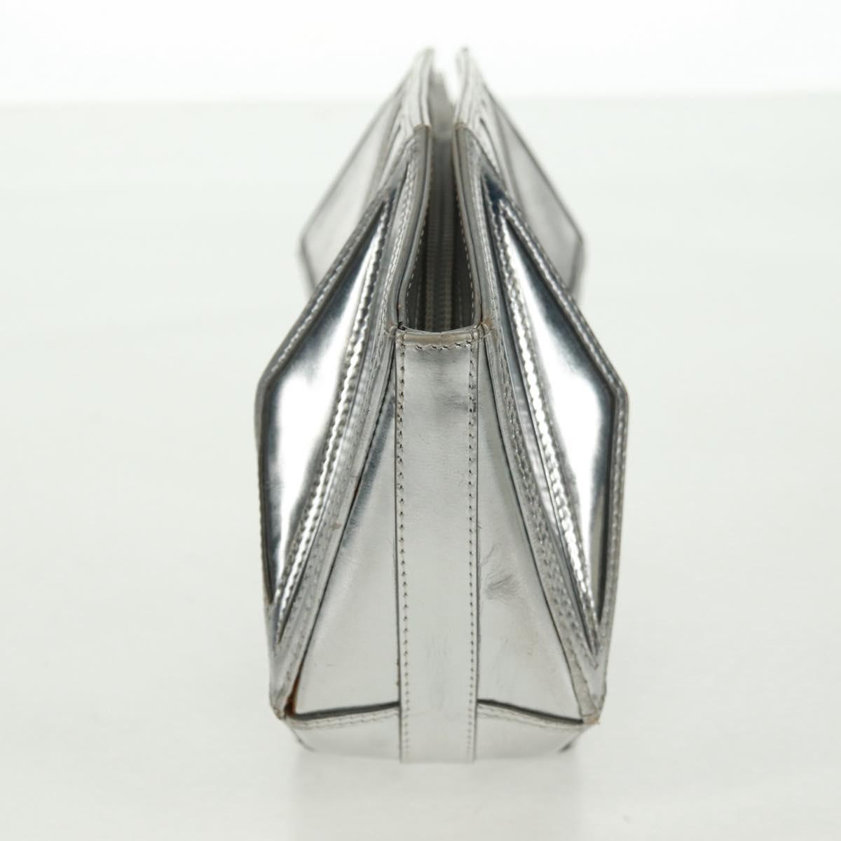 CHANEL Clutch Bag Leather Silver CC Auth 162899V