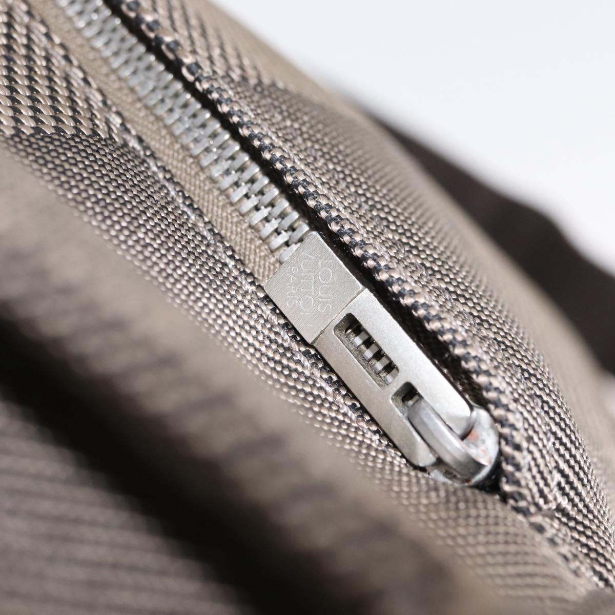 LOUIS VUITTON Damier Geant Compignon Messenger bag Khaki M93045 LV Auth 163079