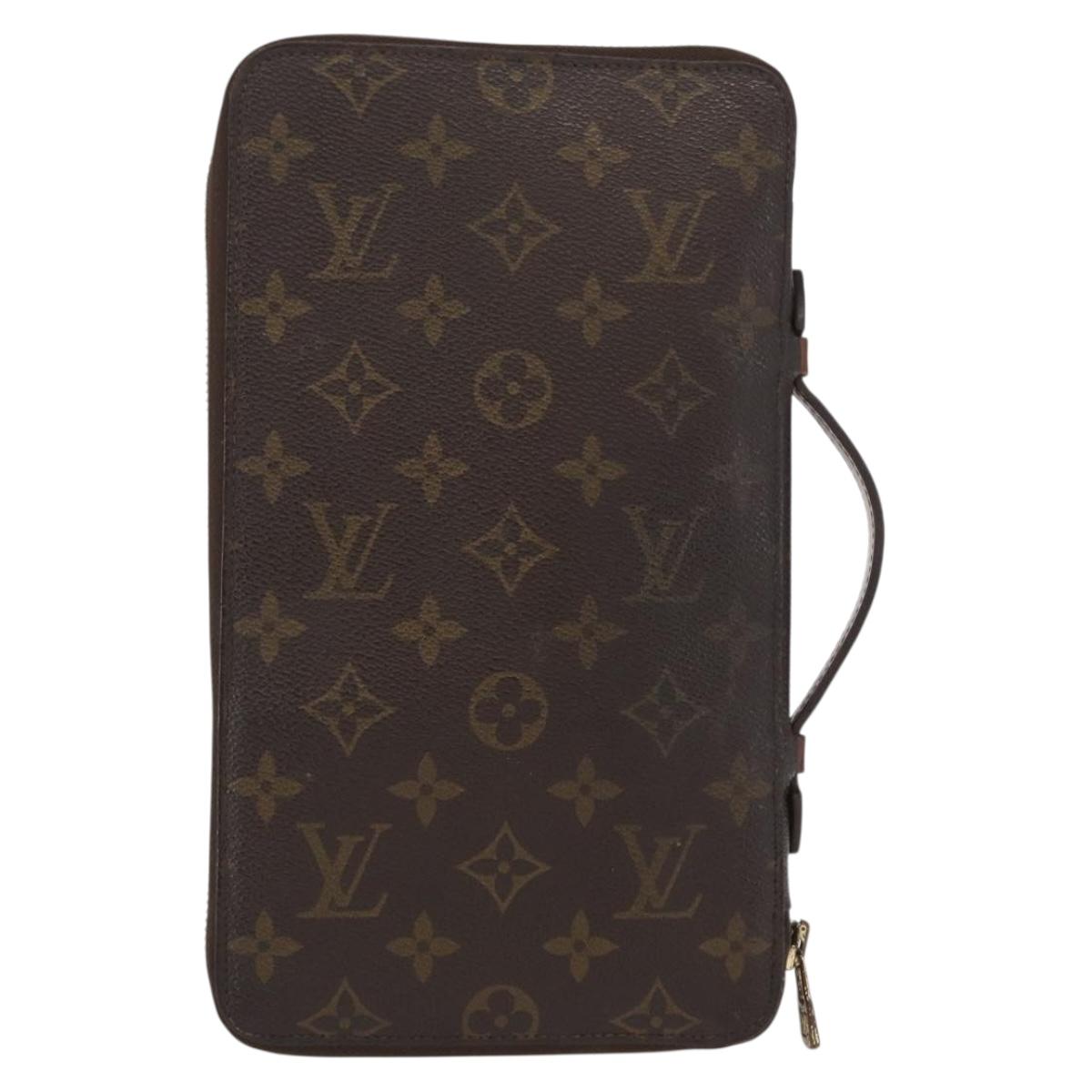 LOUIS VUITTON Monogram Poche Escapade Travel Case M60113 LV Auth 163201