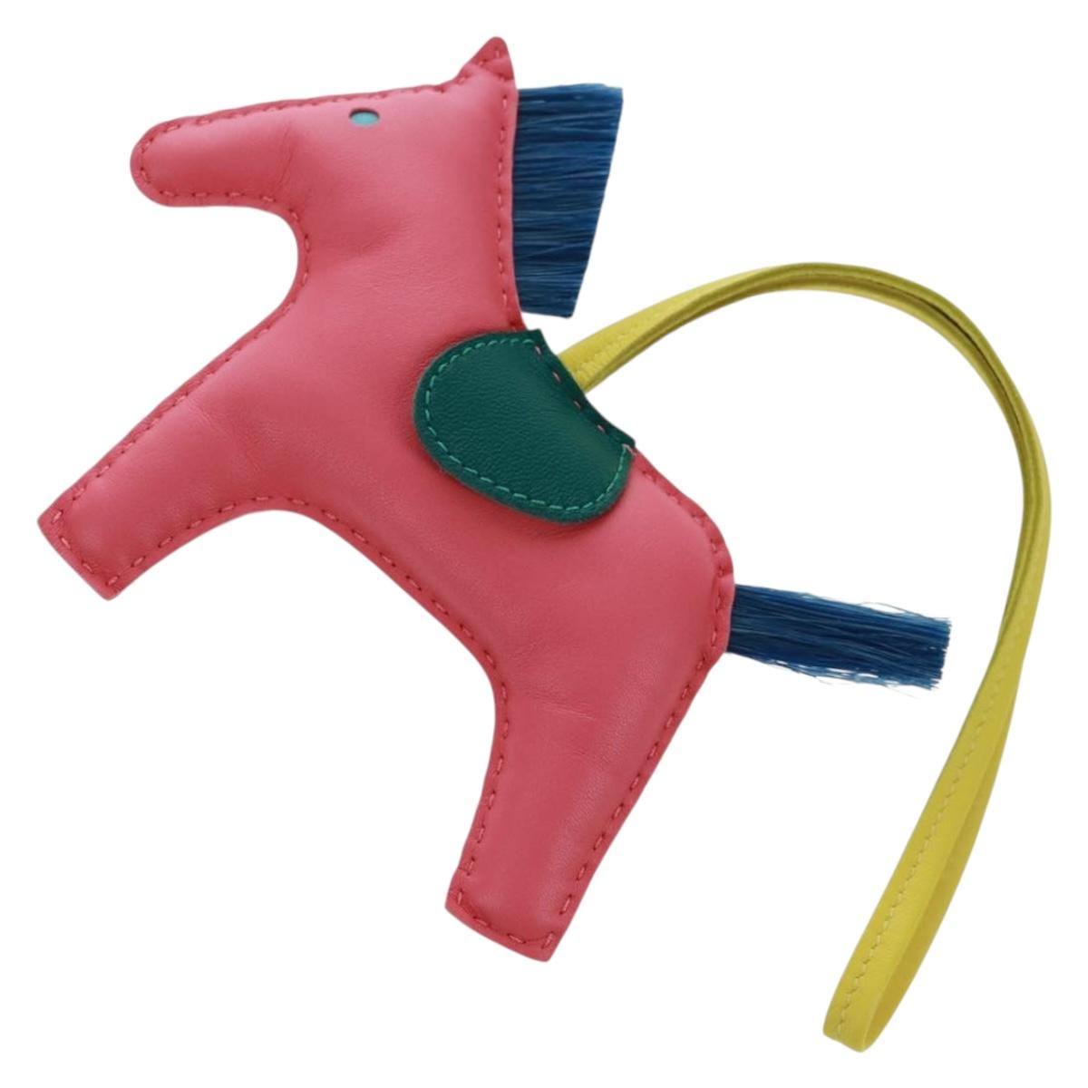 HERMES Rodeo Charm Clan PM Leather Pink Auth 163213M