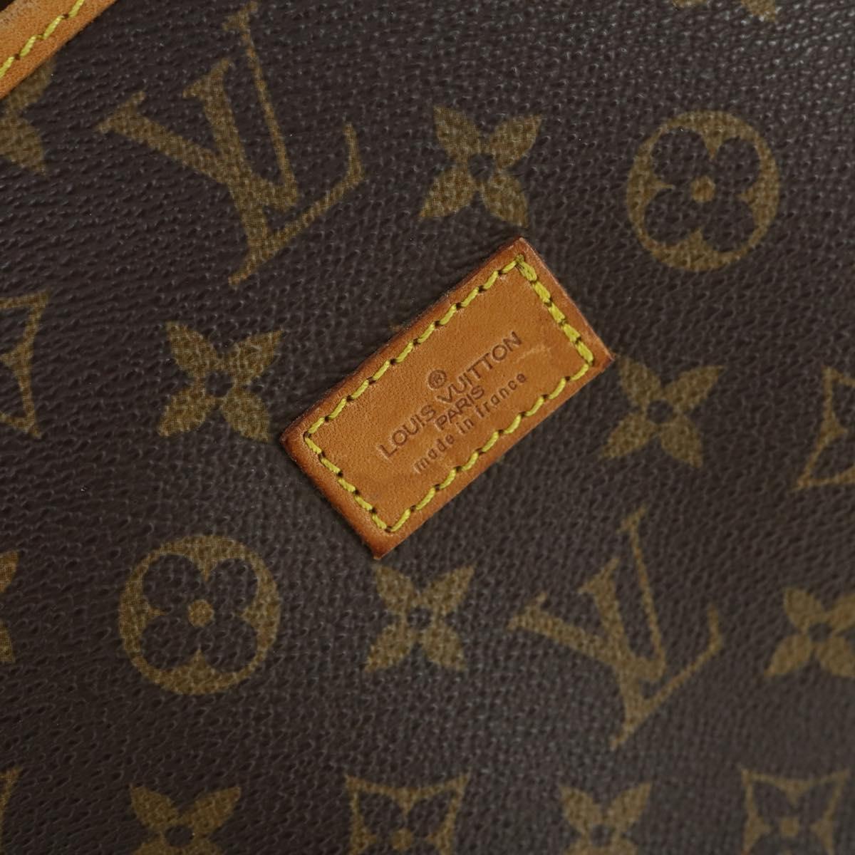 LOUIS VUITTON Monogram Saumur 43 Shoulder Bag M42252 LV Auth 163436