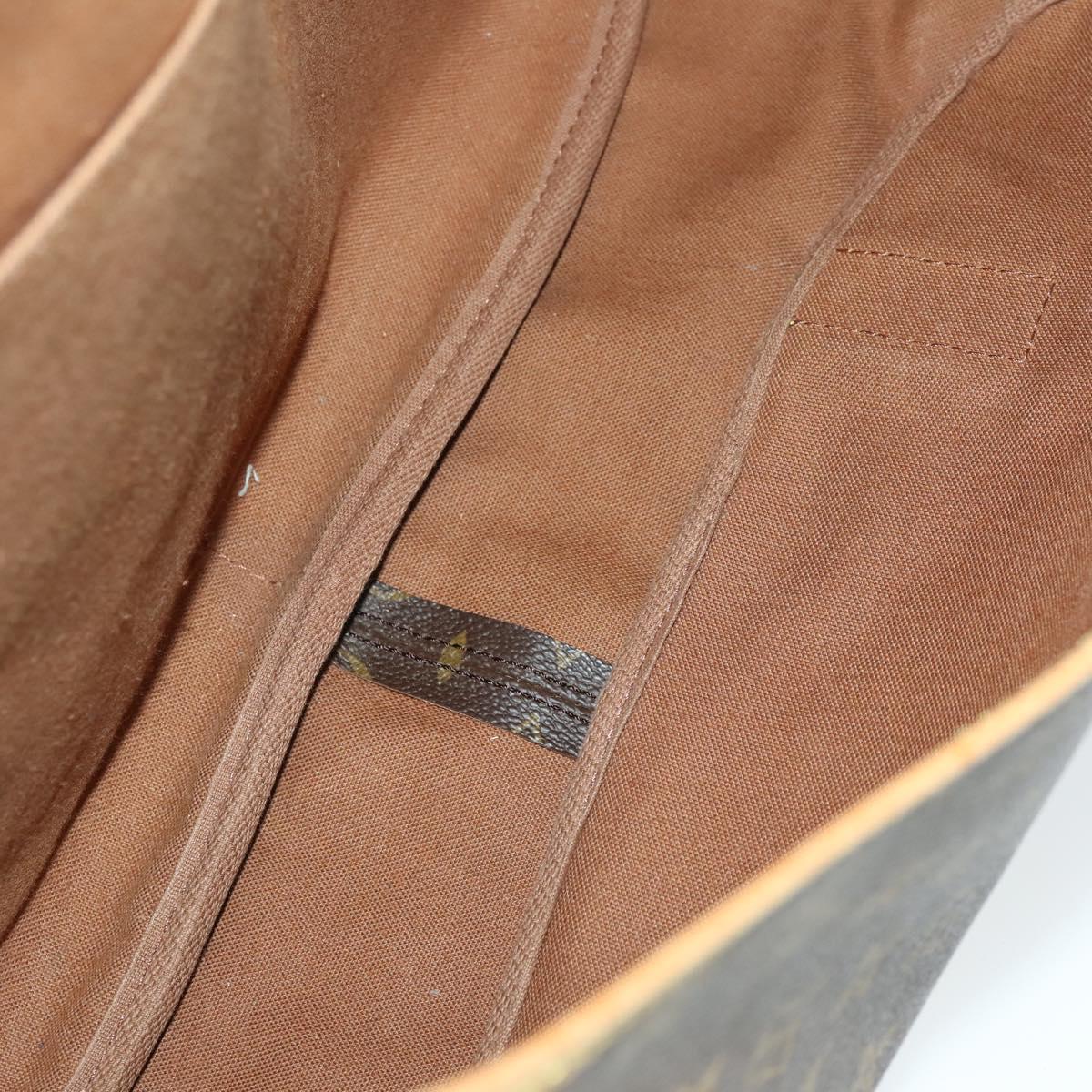 LOUIS VUITTON Monogram Saumur 43 Shoulder Bag M42252 LV Auth 163436