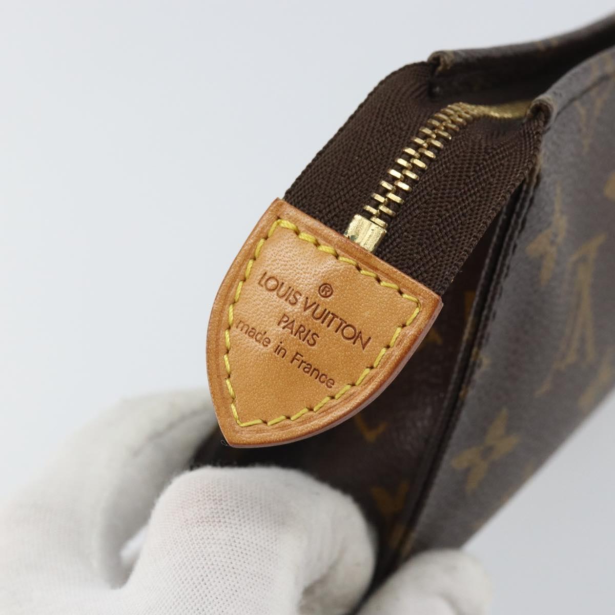 LOUIS VUITTON Monogram Poche Toilette 15 Pouch M47546 LV Auth 163477
