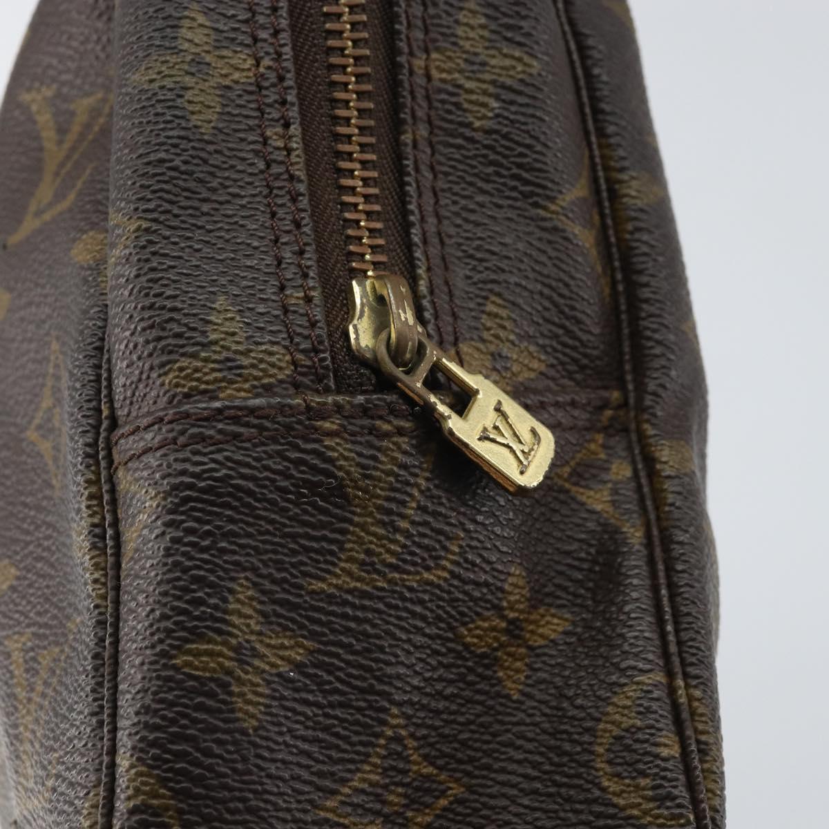 LOUIS VUITTON Monogram Trousse Toilette 28 Clutch Bag M47522 LV Auth 163795