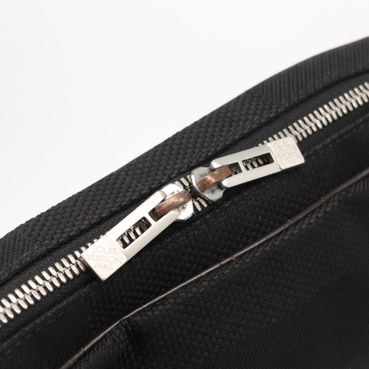 LOUIS VUITTON Damier Geant Acrobat Shoulder Bag Canvas Black M93620 Auth 163961