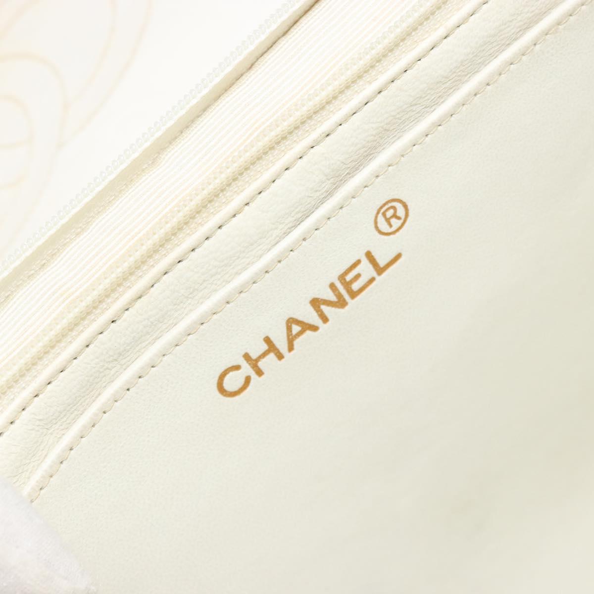 CHANEL Matelasse 30 Chain Shoulder Bag Patent leather White Gold CC Auth 164245