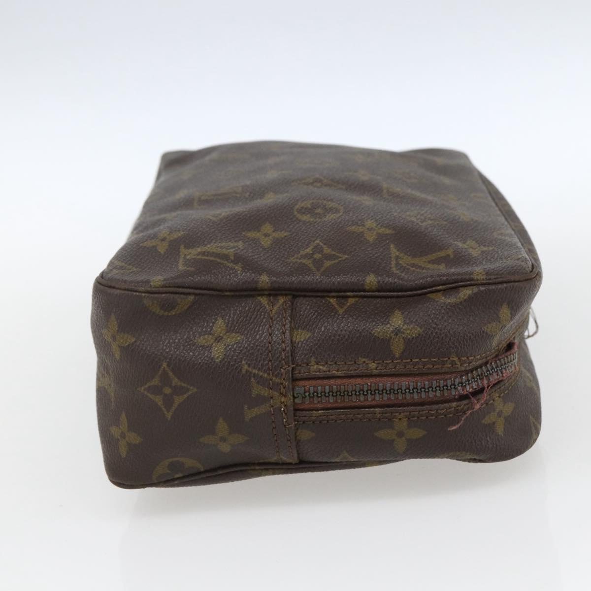 LOUIS VUITTON Monogram Trousse Toilette 28 Clutch Bag M47522 LV Auth 164811