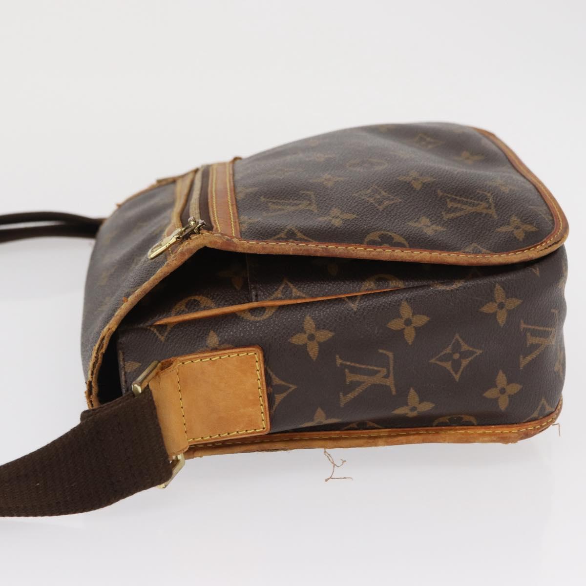 LOUIS VUITTON Monogram Messenger Bosphore PM Shoulder Bag M40106 LV Auth 164899