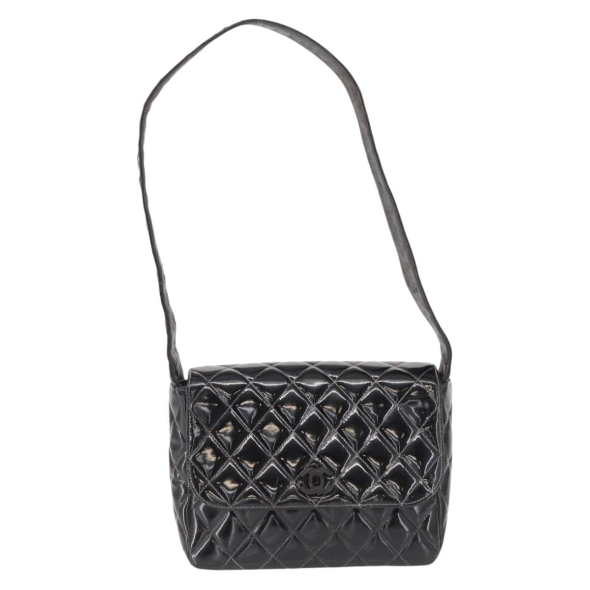 CHANEL Matelasse Shoulder Bag Patent leather Black CC Auth 165022