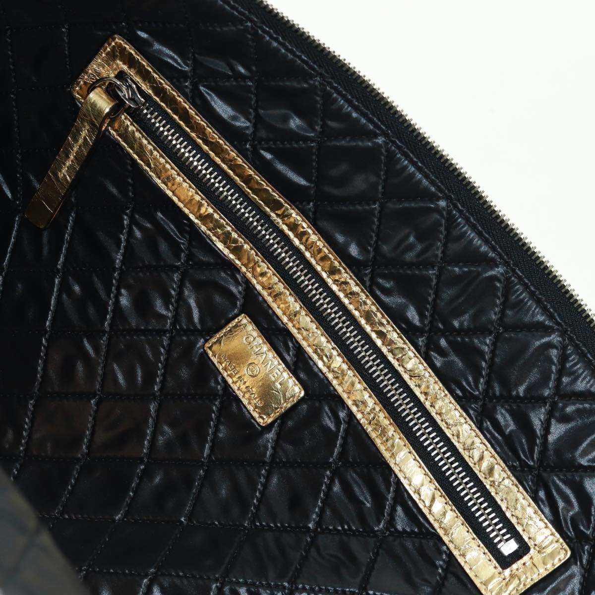 CHANEL Clutch Bag Leather Gold CC Auth 165360M