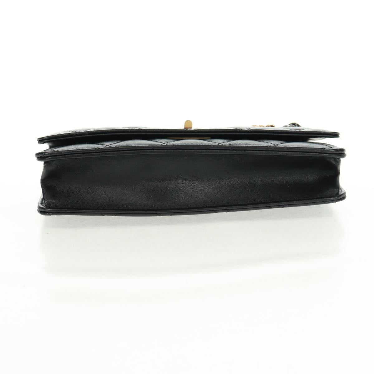CHANEL Chain Matelasse 2.55 Shoulder Bag Leather Black Gold CC Auth 165409V