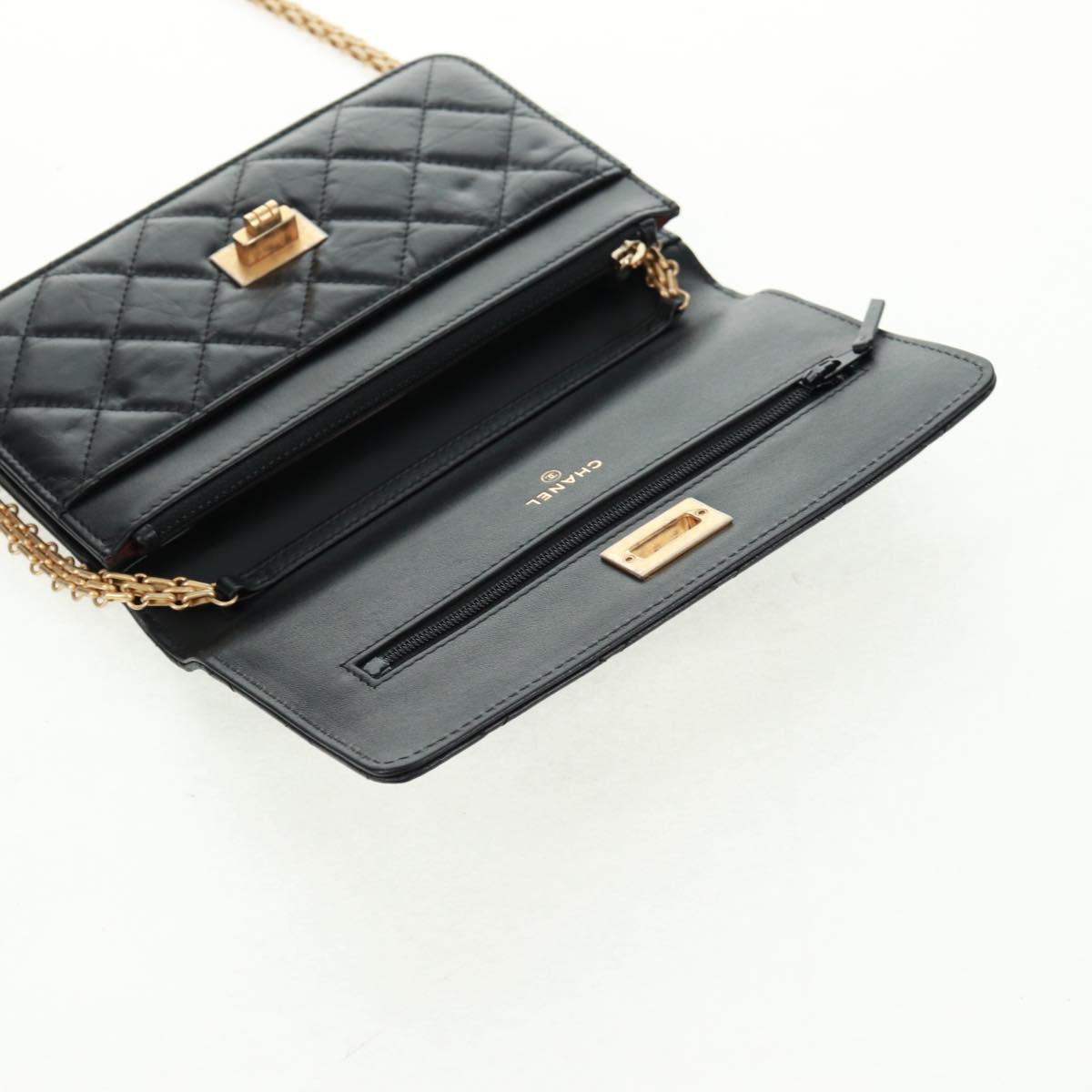 CHANEL Chain Matelasse 2.55 Shoulder Bag Leather Black Gold CC Auth 165409V