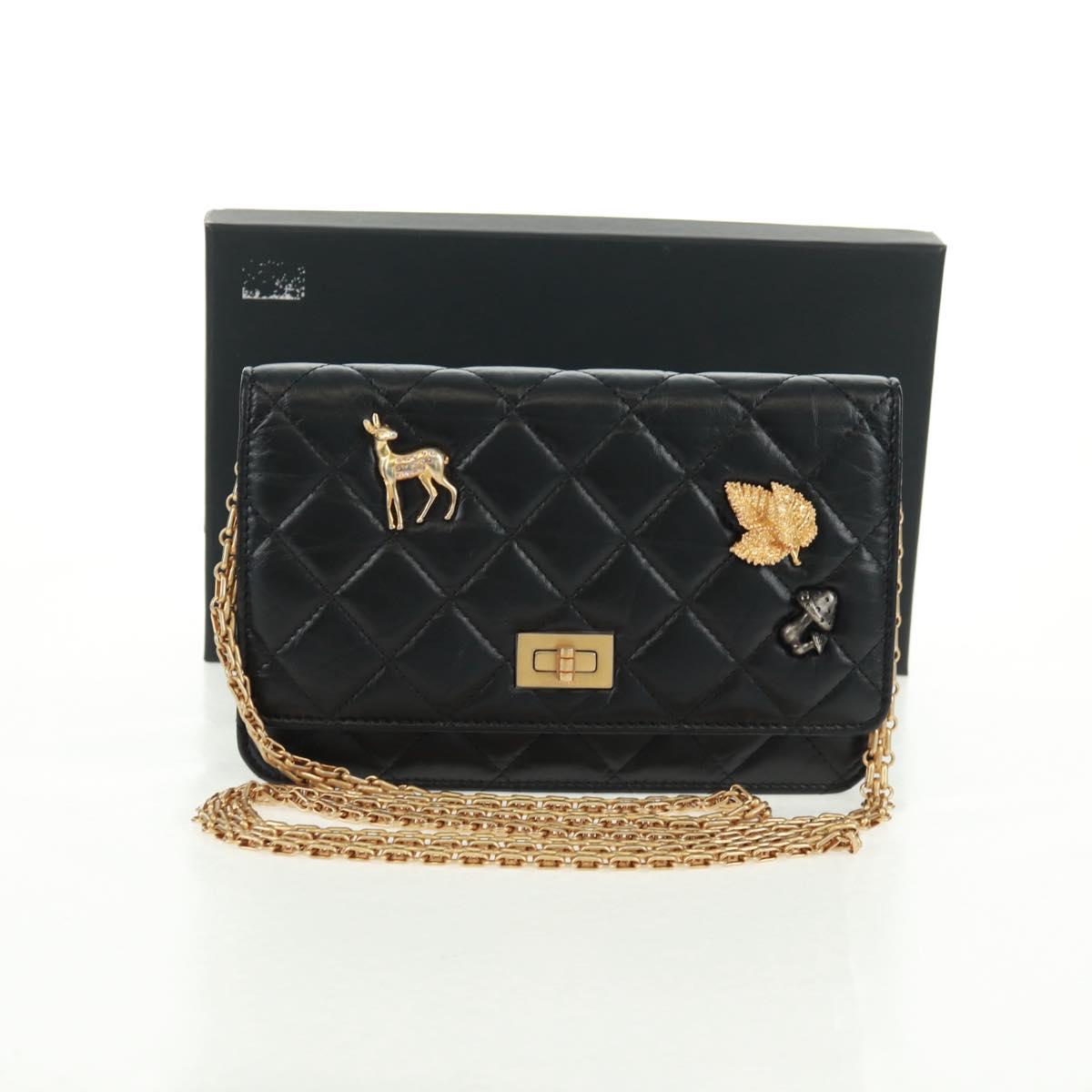 CHANEL Chain Matelasse 2.55 Shoulder Bag Leather Black Gold CC Auth 165409V