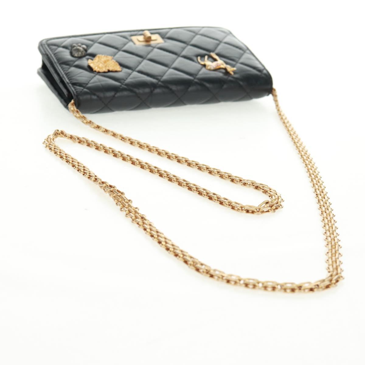 CHANEL Chain Matelasse 2.55 Shoulder Bag Leather Black Gold CC Auth 165409V