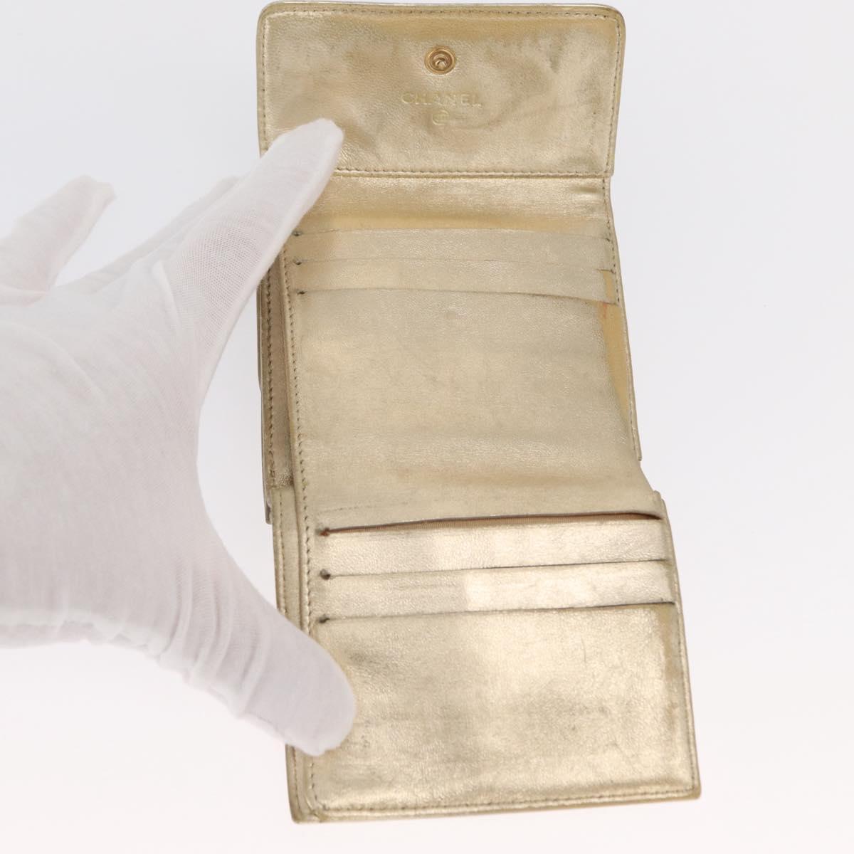 CHANEL Icon line Wallet Patent leather Gold CC Auth 165564