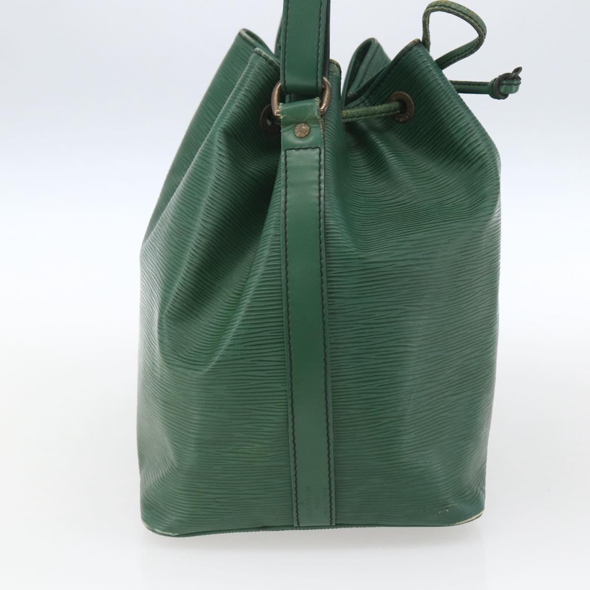 LOUIS VUITTON Epi Petit Noe Shoulder Bag Green M44104 LV Auth 165746