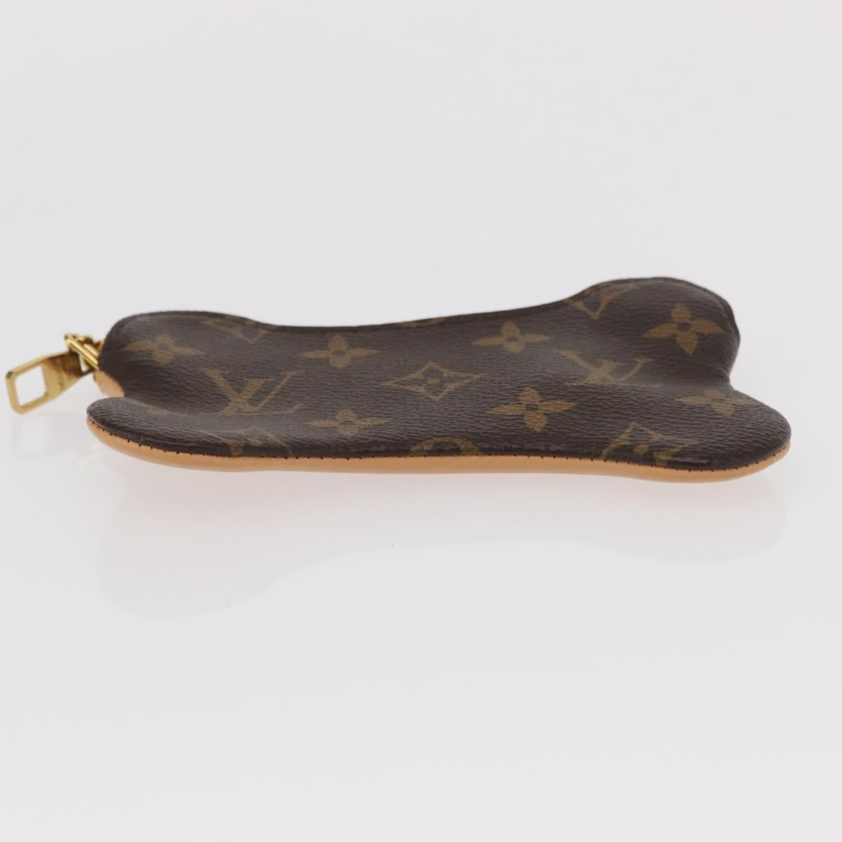 LOUIS VUITTON Monogram Bone Pouch M12616 LV Auth 165949SAM