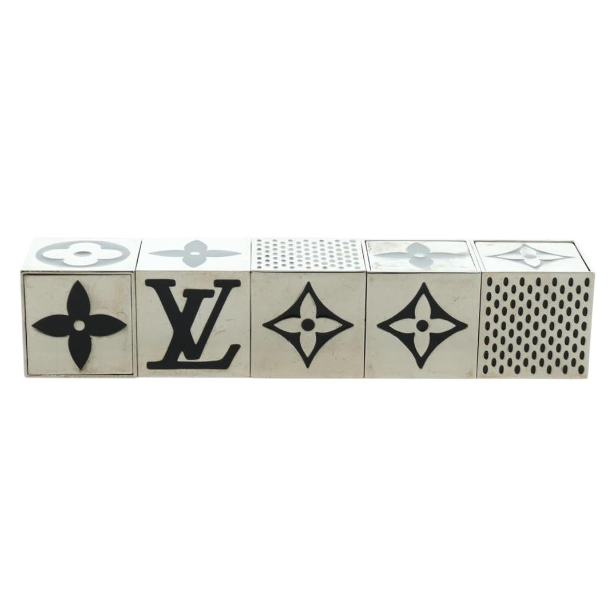 LOUIS VUITTON LV Cube Game metal Silver M99454 LV Auth 166248V
