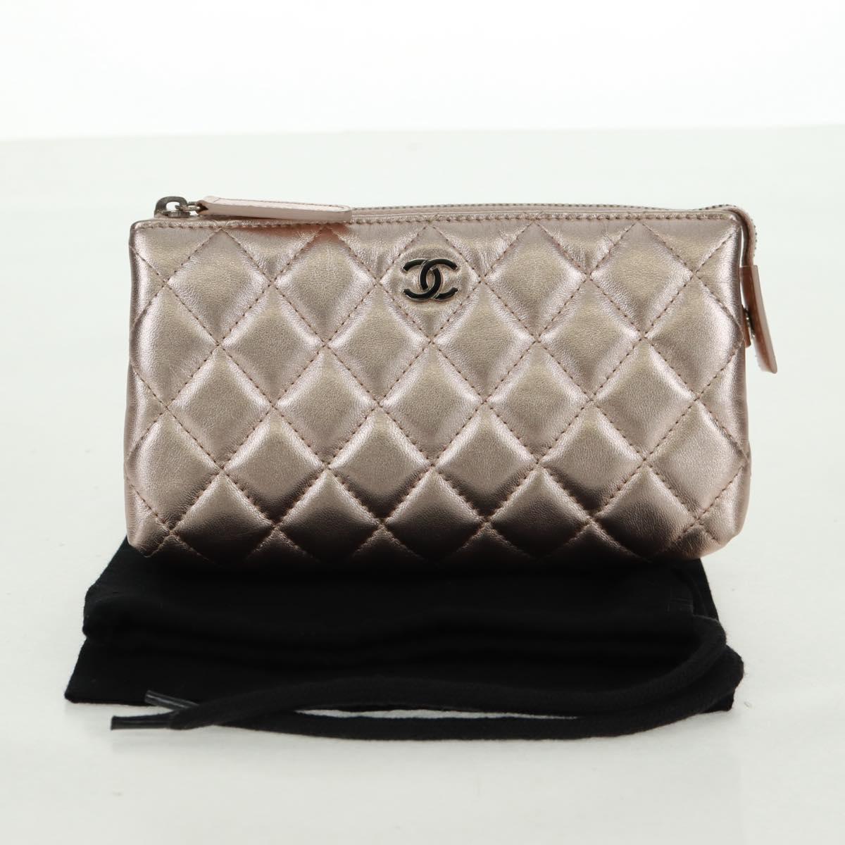 CHANEL Matelasse Pouch Lamb Skin Pink Silver CC Auth 166350SAM