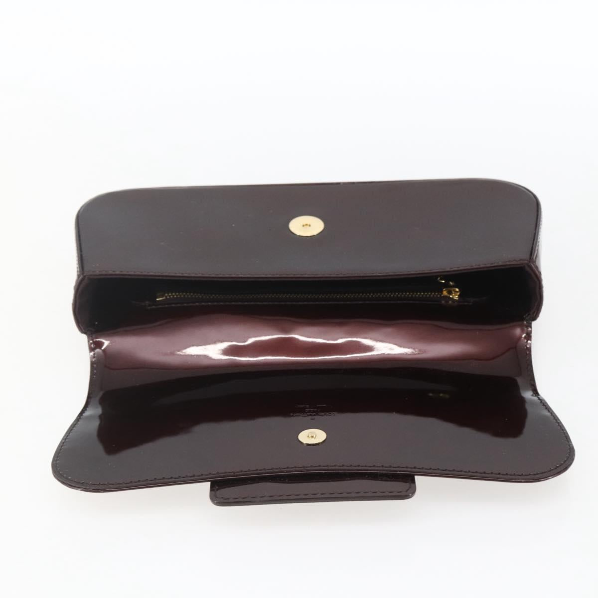 LOUIS VUITTON Vernis Pochette Sobie Clutch Bag Amarante M93728 LV Auth 166446A