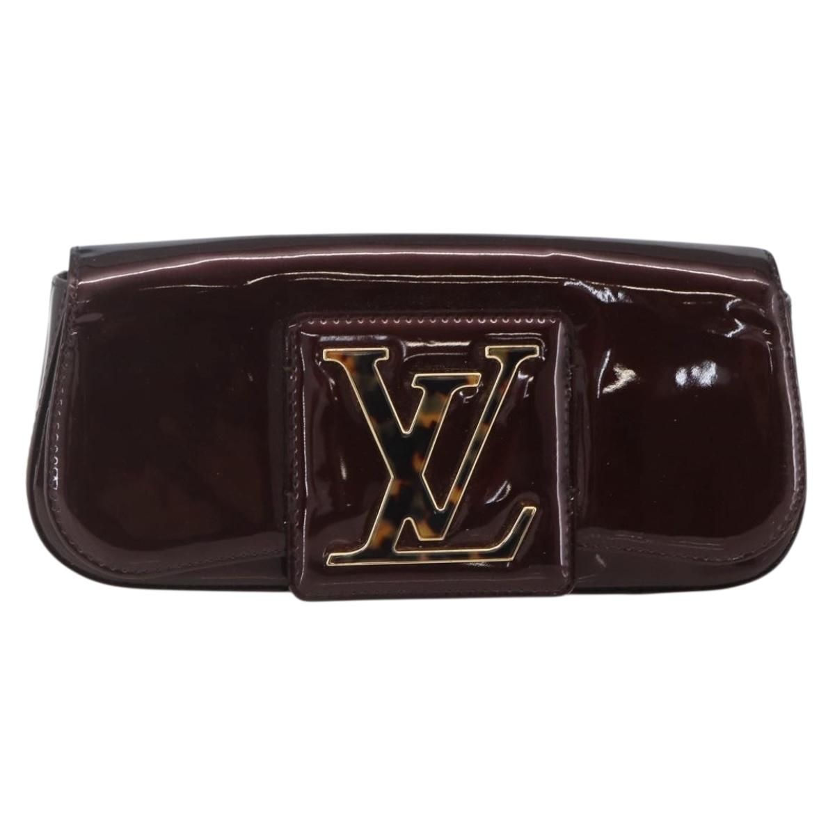 LOUIS VUITTON Vernis Pochette Sobie Clutch Bag Amarante M93728 LV Auth 166446A
