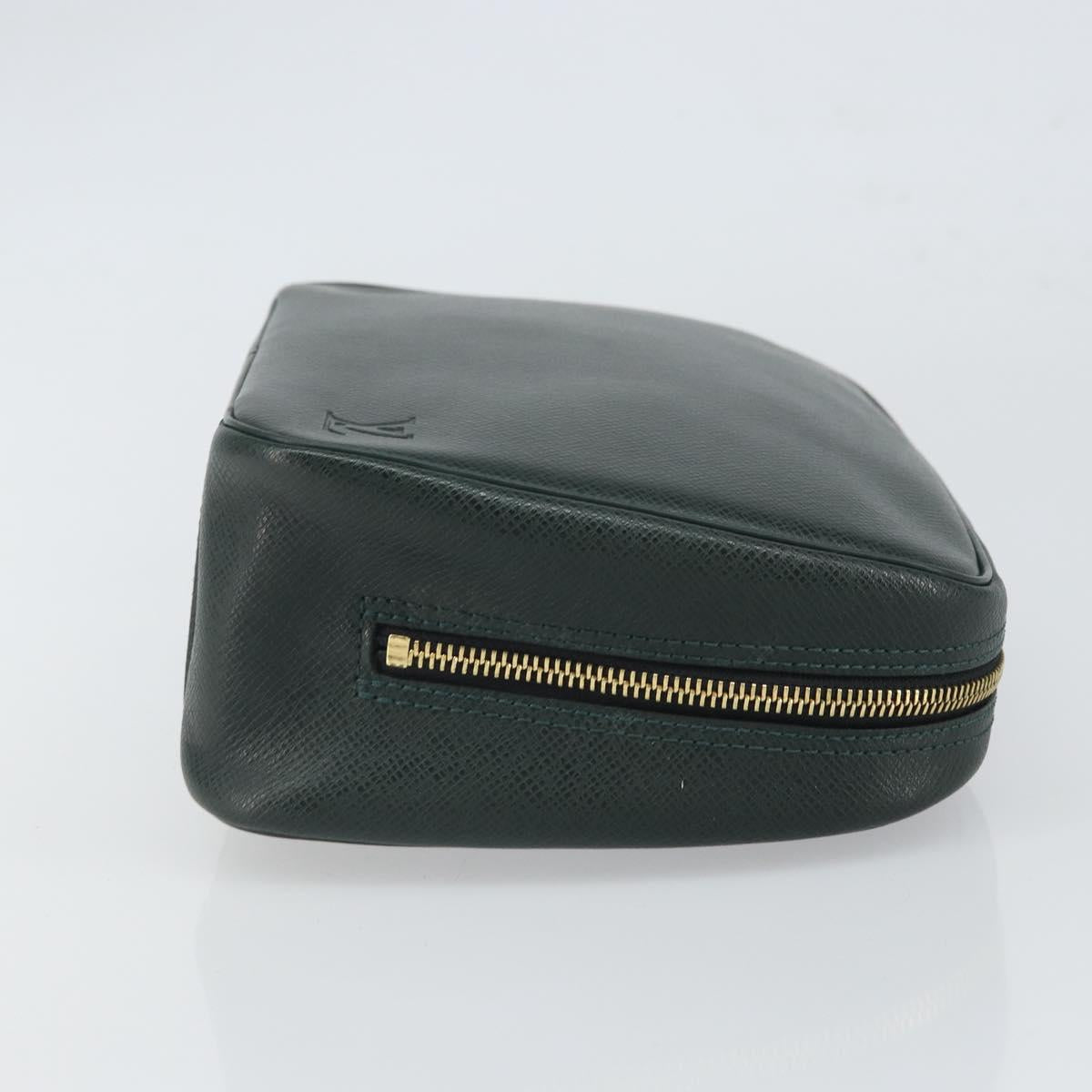 LOUIS VUITTON Taiga Trousse Toilette GM Clutch Bag Epicea M30214 LV Auth 166571