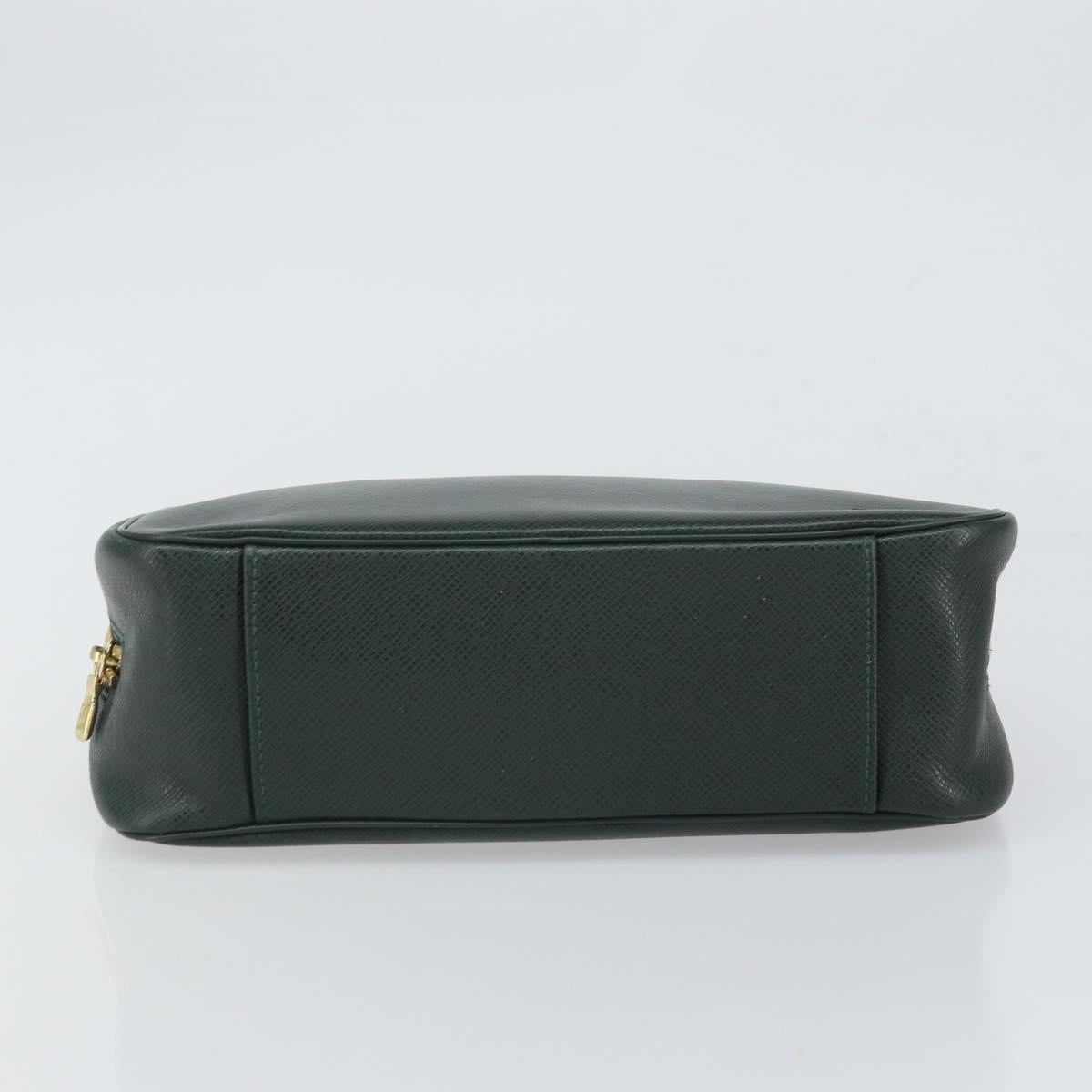 LOUIS VUITTON Taiga Trousse Toilette GM Clutch Bag Epicea M30214 LV Auth 166571