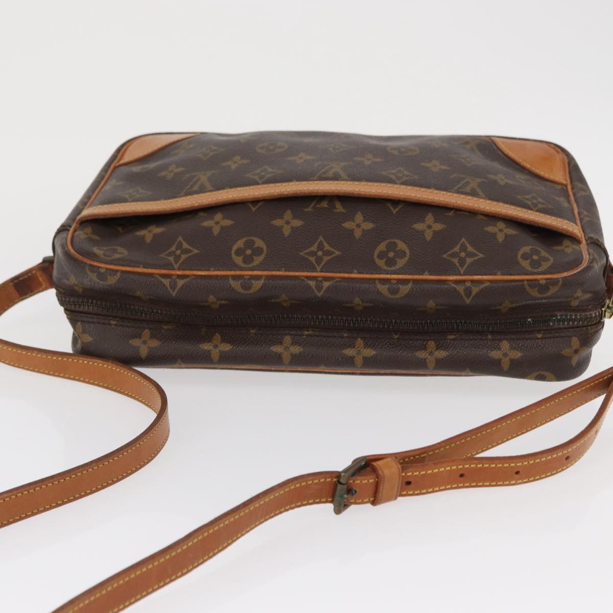 LOUIS VUITTON Monogram Trocadero 30 Shoulder Bag M51272 LV Auth 166585