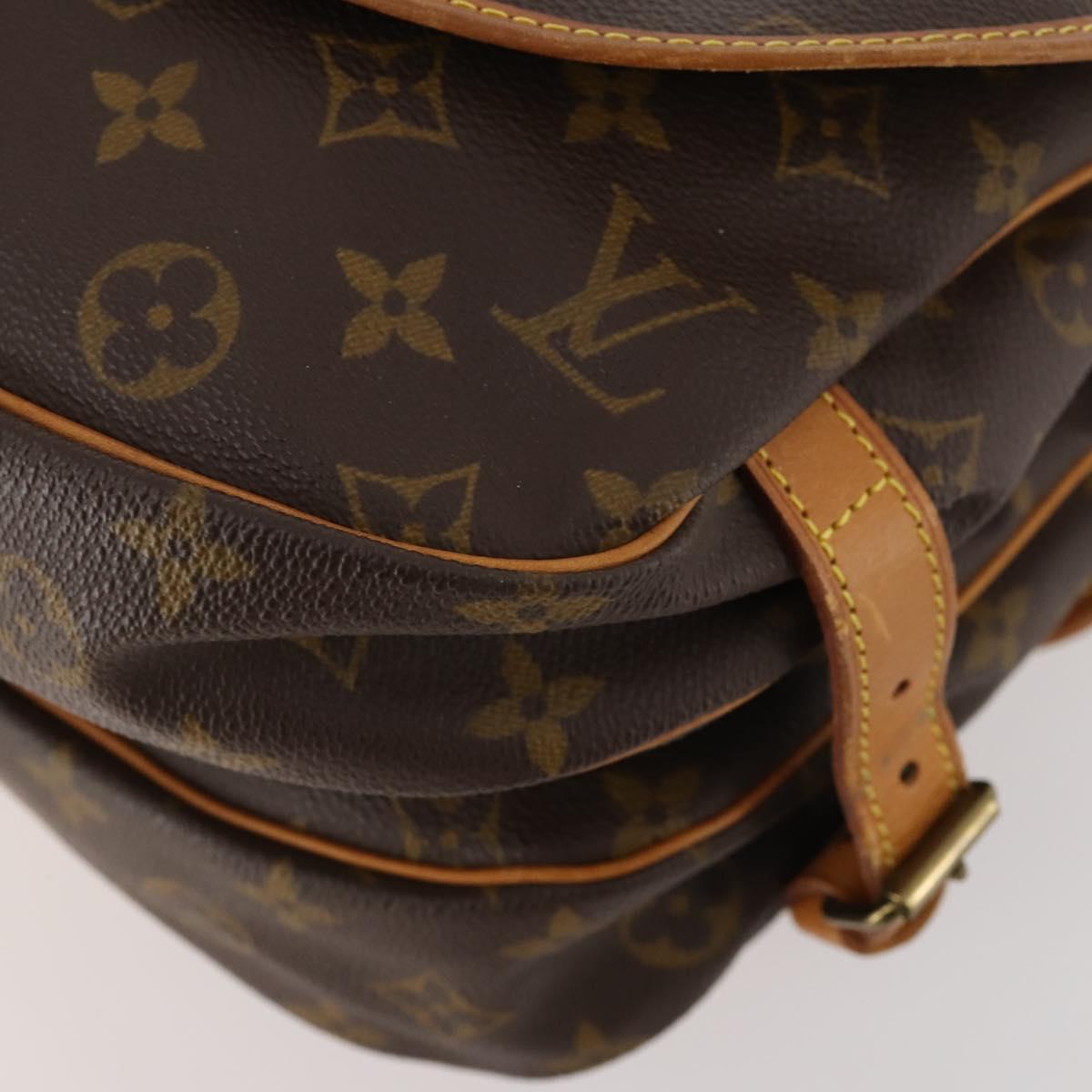 LOUIS VUITTON Monogram Saumur 30 Shoulder Bag M42256 LV Auth 166593
