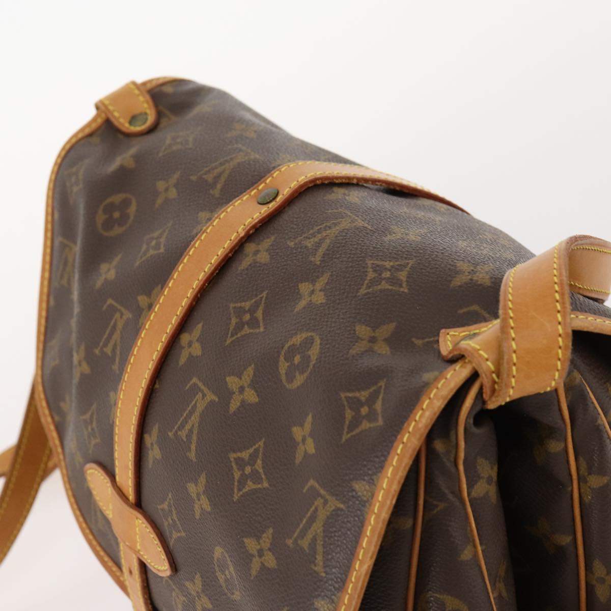 LOUIS VUITTON Monogram Saumur 30 Shoulder Bag M42256 LV Auth 166593